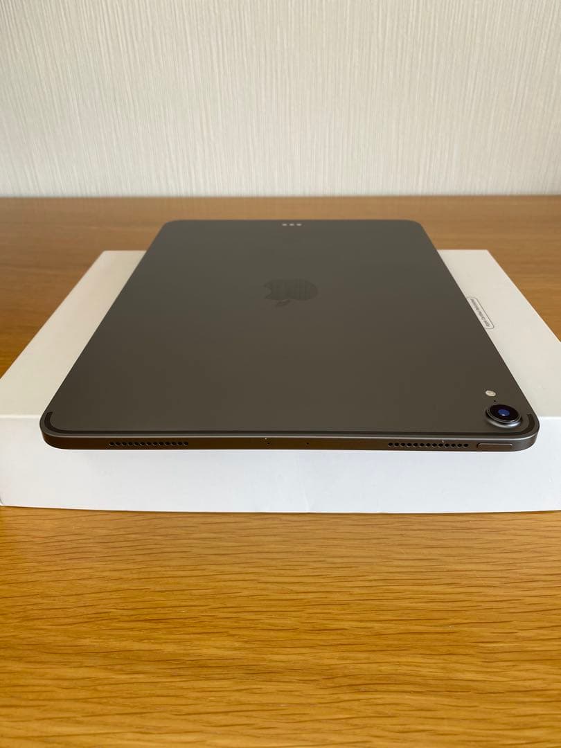 iPad Pro 11インチ　未使用に近い　iPad本体　Aランク