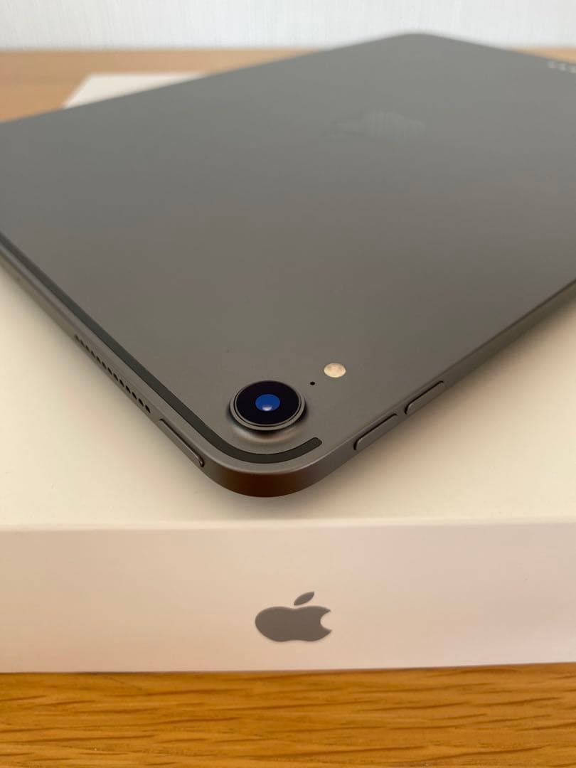 iPad Pro 11インチ　未使用に近い　iPad本体　Aランク
