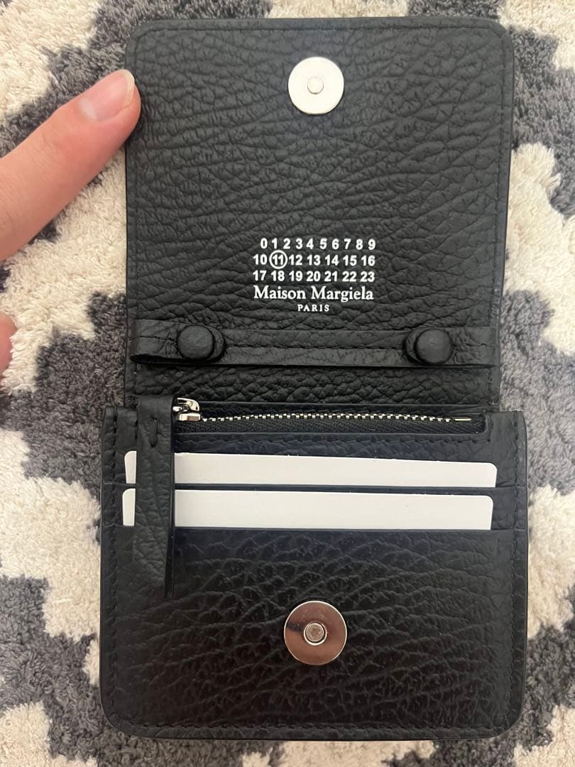 美品 メゾンマルジェラ チェーンウォレット ブラック 財布