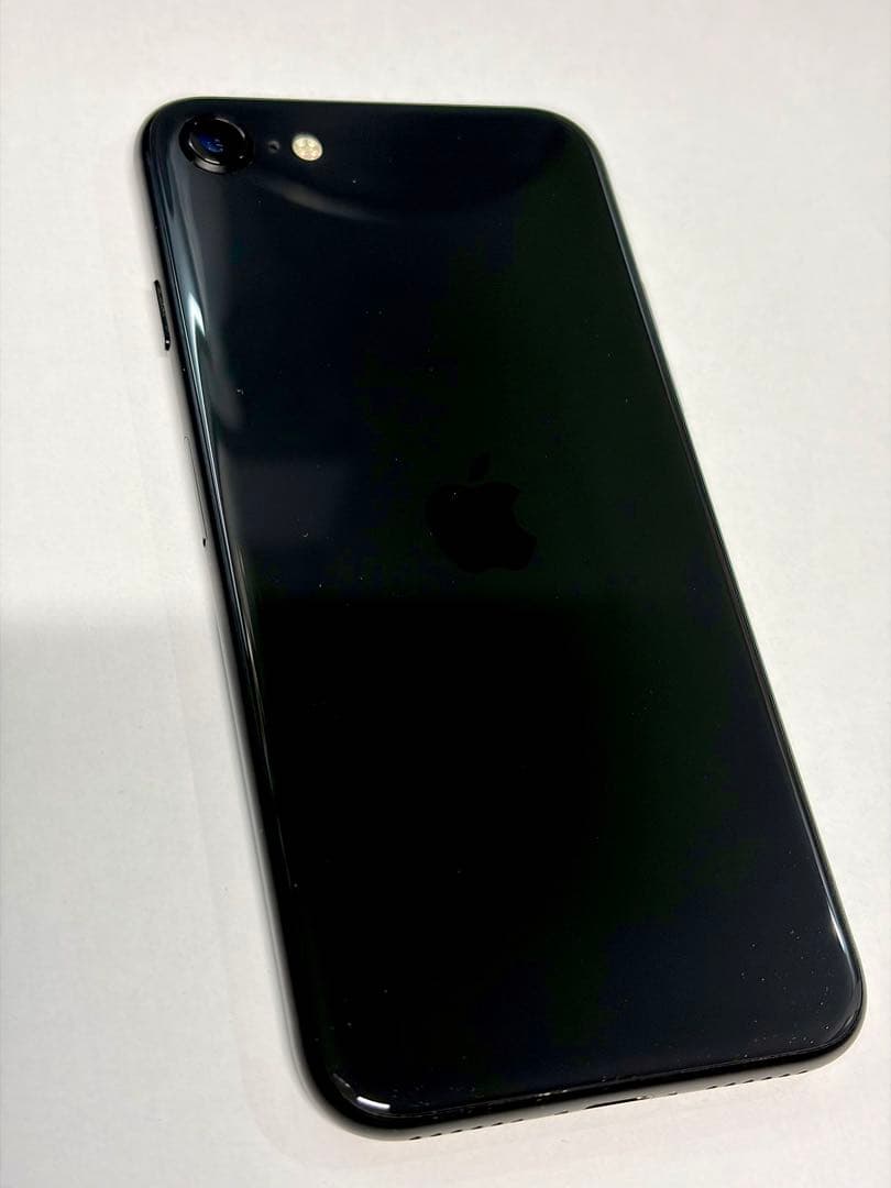 2020 iPhone SE2ブラック 第2世代 本体