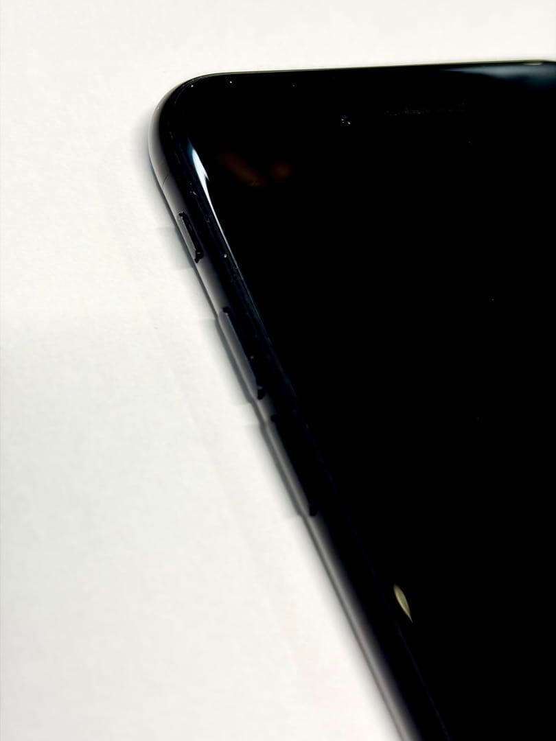 2020 iPhone SE2ブラック 第2世代 本体