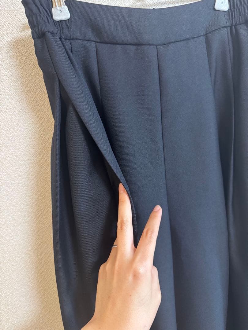 Nala wide tuck form pants (カレンソロジー、chaos