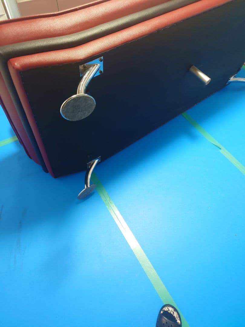 ニトリ３人掛けソファー　ロゾ 家具　ワインレッド　B04