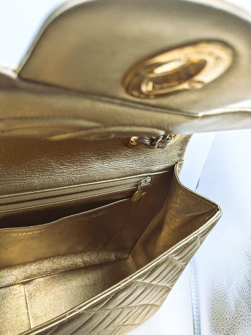 CHANEL ゴールド マドラッセショルダーバッグ