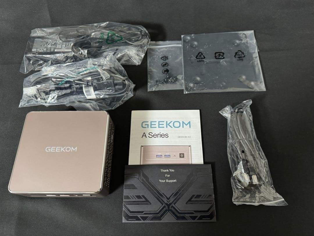 GEEKOM A5 ミニPC 本体
