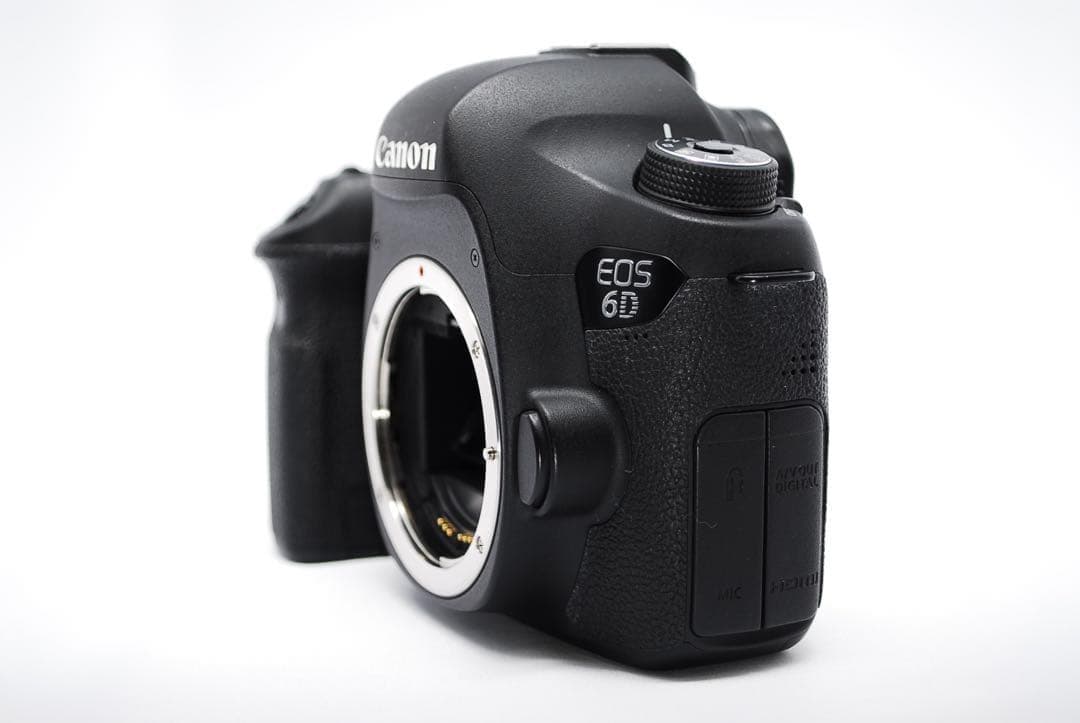 軽量フルサイズ機✨Canon EOS 6D✨ボケ感を楽しむ✨一眼レフカメラ✨