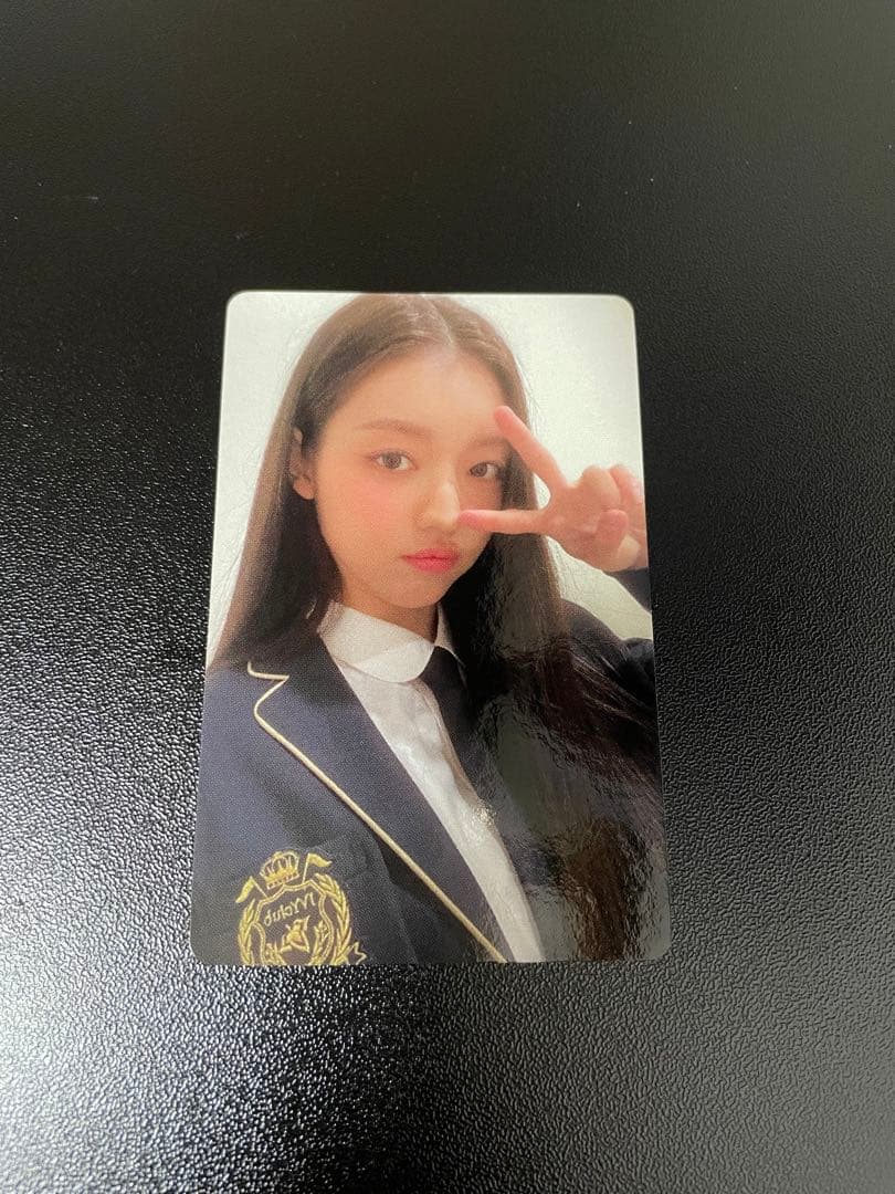 OHMYGIRL オマゴル ユア トレカ