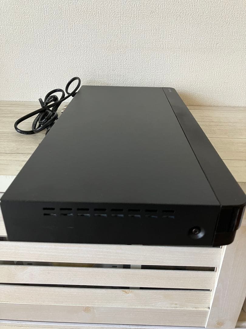 TOSHIBA 東芝 REGZA レグザ　ブルーレイレコーダー DBR-T101