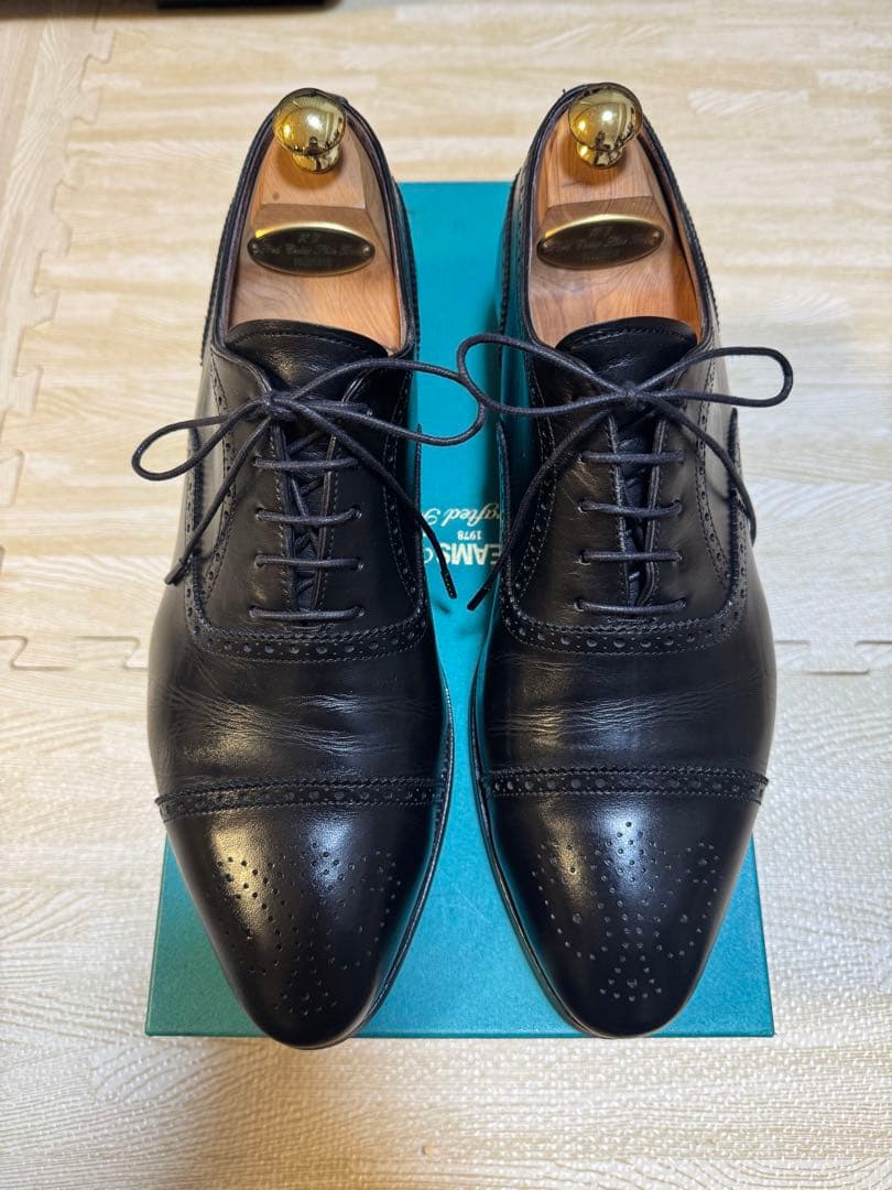 カルミナ CARMINA セミブローグ 黒 内羽根 8.5インチ（27.0cm）