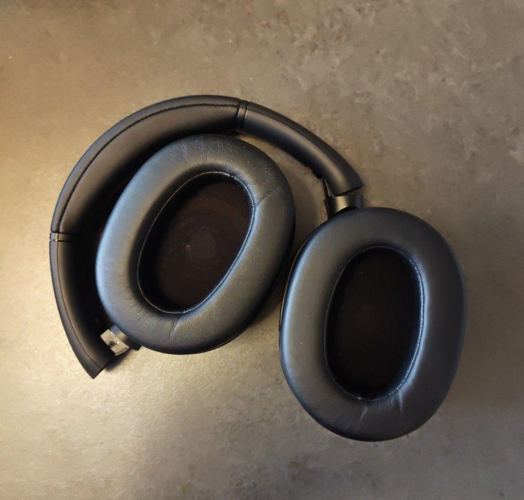 SONY ワイヤレスヘッドホン ULT　WH-ULT900N(B)