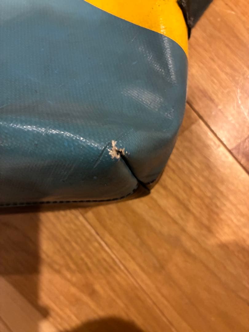 FREITAG メッセンジャーバッグ ブラック/イエロー/ターコイズ