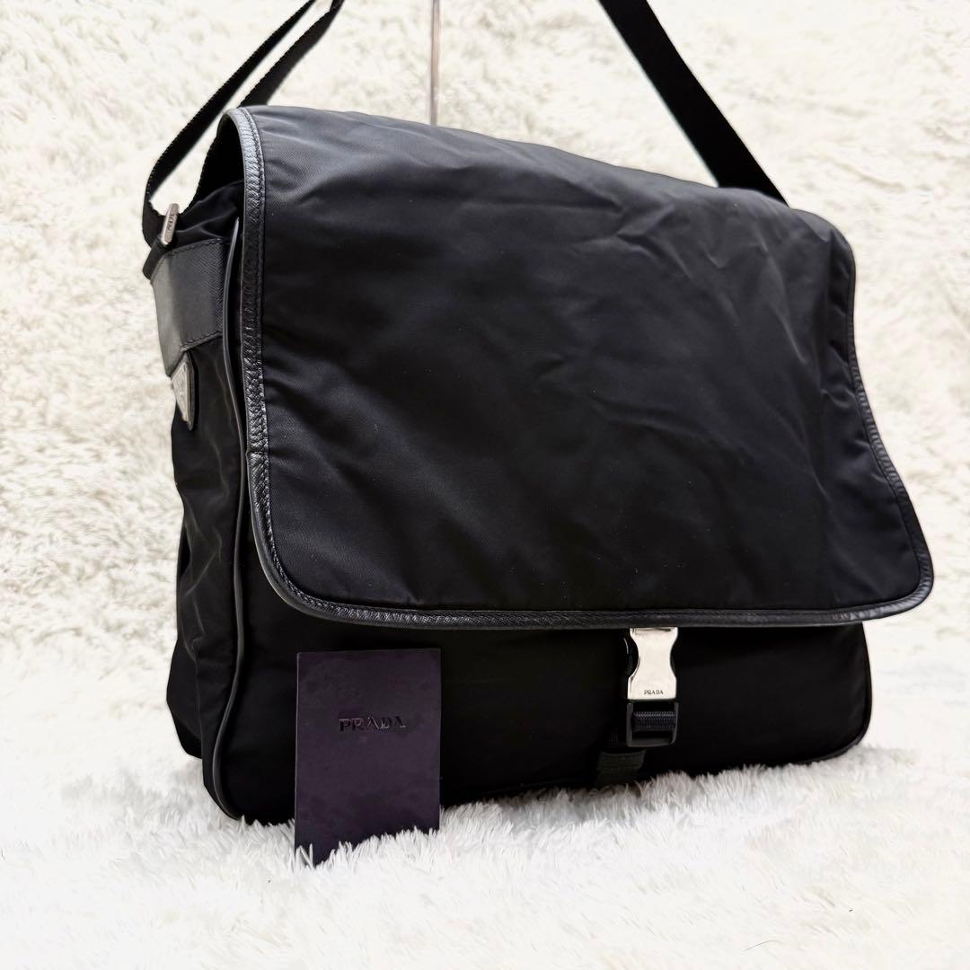 PRADAプラダ テスート 黒 メッセンジャーバッグ 三角ロゴ サフィアーノ