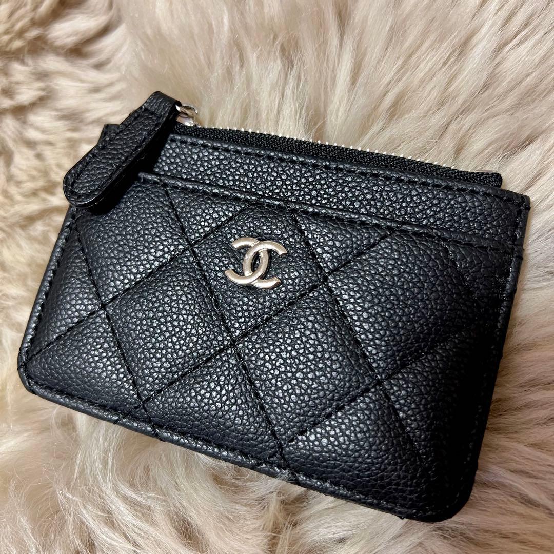 新品♡ ノベルティ ブラック ケース フラグメントケース