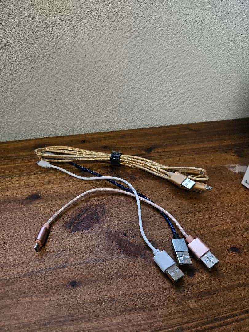 HTC VIVE Tracker (2018) 3個セット+USBハブ