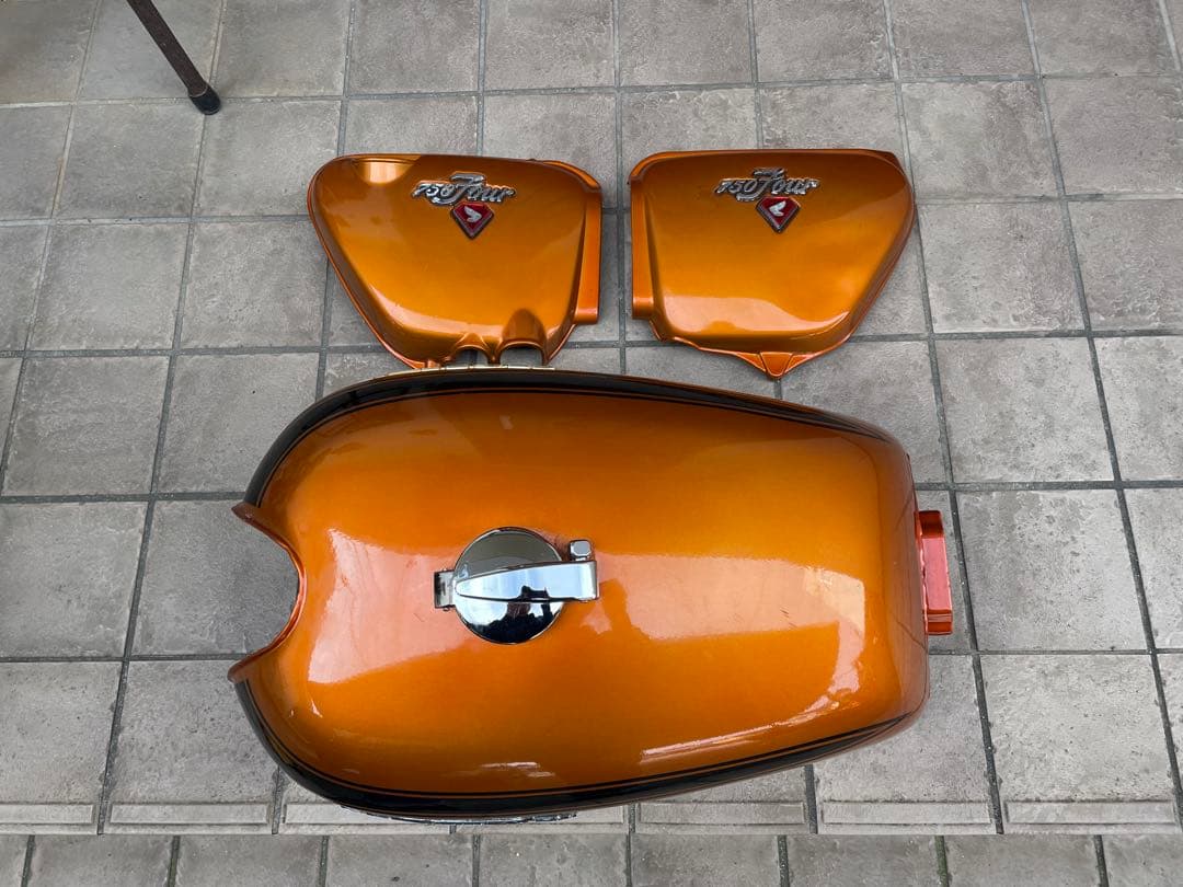 美品⭐︎CB750four HONDA タンク、サイドカバーセット 貴重ゴールド