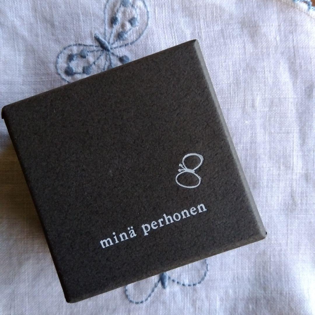 ミナペルホネン　クローバー　ブローチ