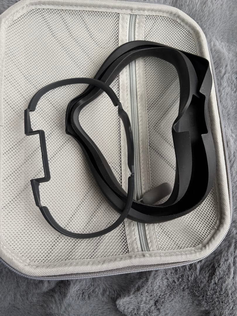  Quest 2 VRヘッドセット 美品　オキュラスクエスト