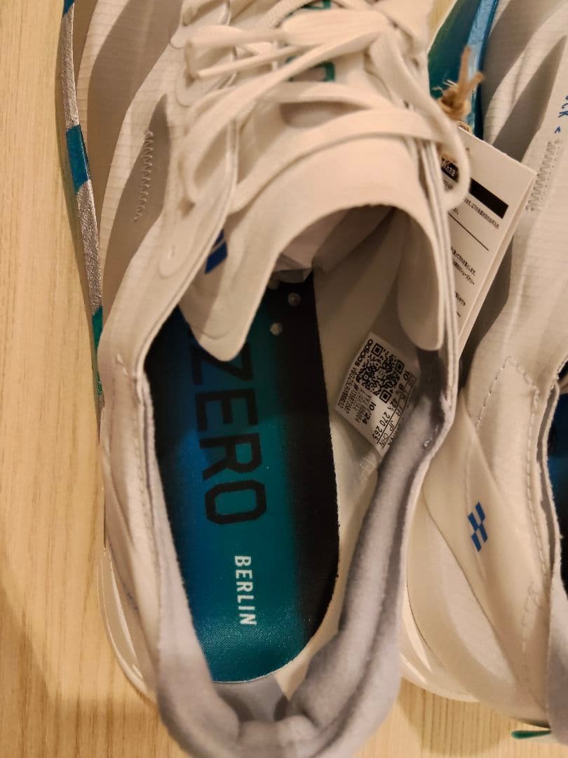 【新品未使用】adidas Adizero Adios Pro 4 W 27.0