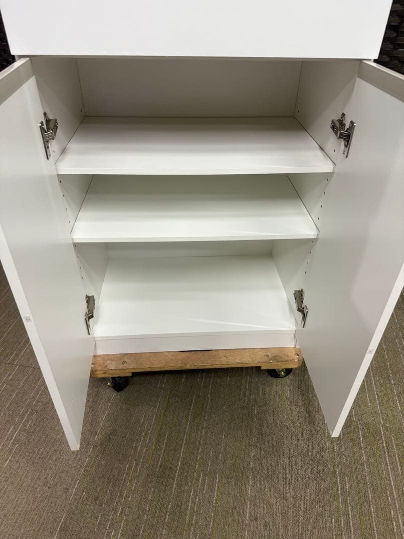 【完成品】【美品】ニトリ　キャビネット　フォルム　SK1860 WH 食器棚