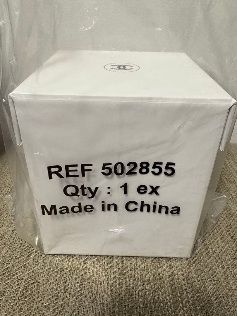 ケンケン CHANELスノードーム2025