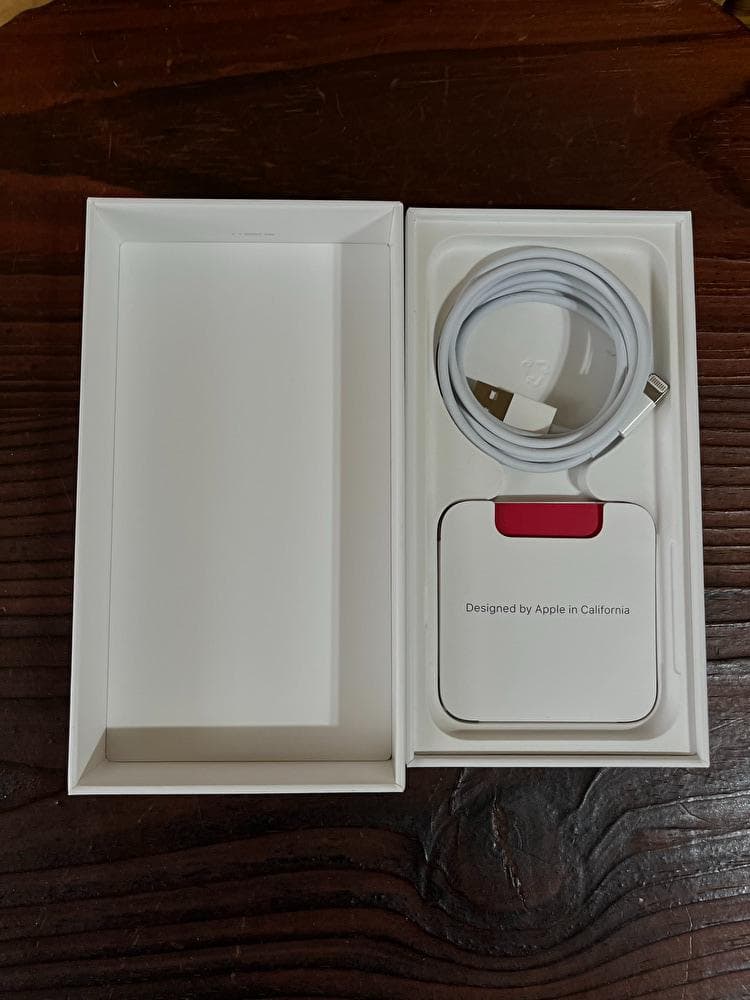 ☆Apple iPhone SE. 第2世代