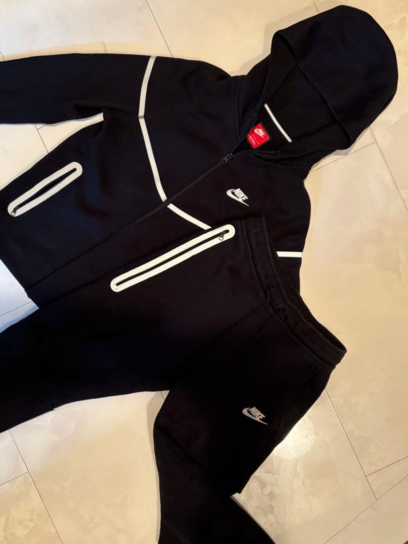 Nikeテックフリースセットアップ