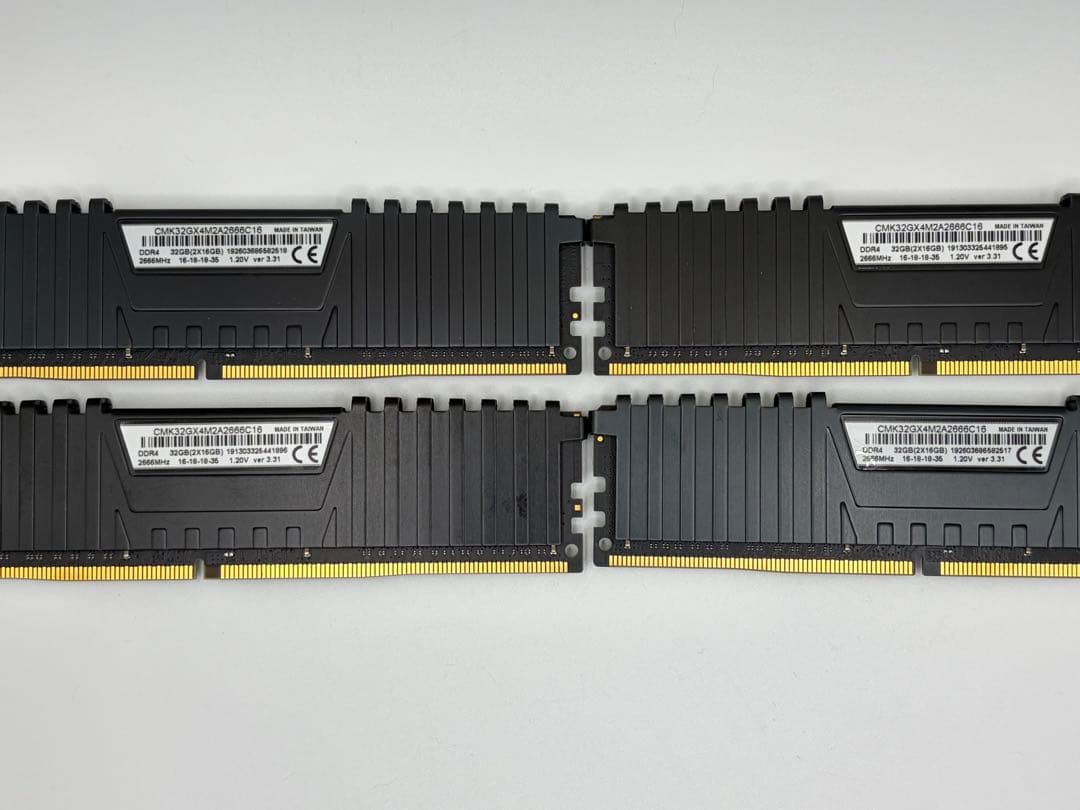 Corsair Vengeance LPX DDR4 64GBセット