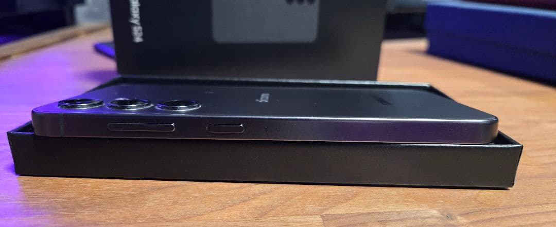 Samsung Galaxy S24 256GB ブラック 国内版＋おまけ