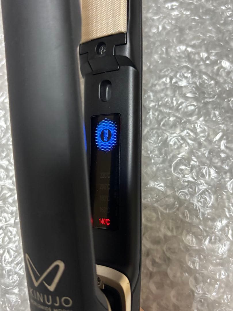 KINUJO ストレートヘアアイロン World Wide Model BK