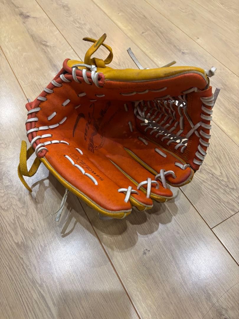 イ*匹様 NIKE一般内野手グローブ！廃盤品！限定モデル！