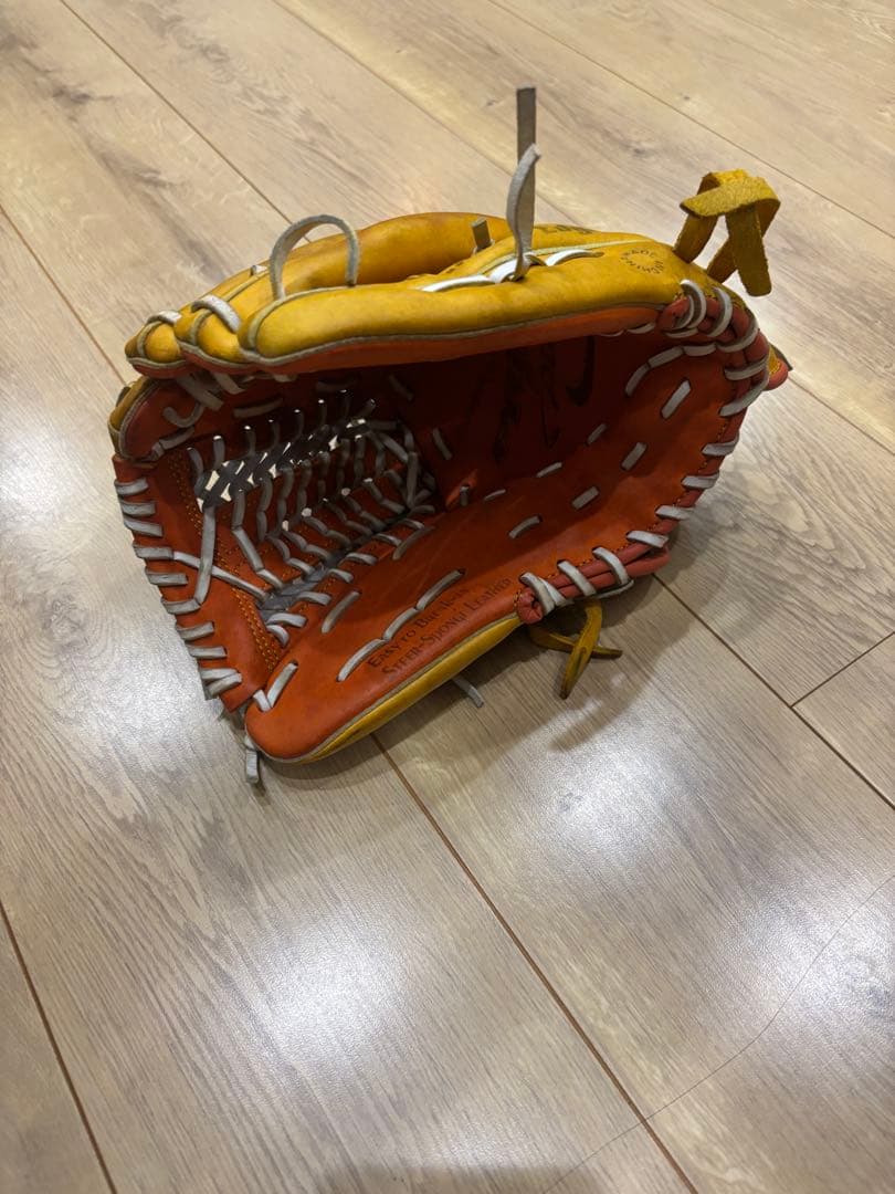 イ*匹様 NIKE一般内野手グローブ！廃盤品！限定モデル！