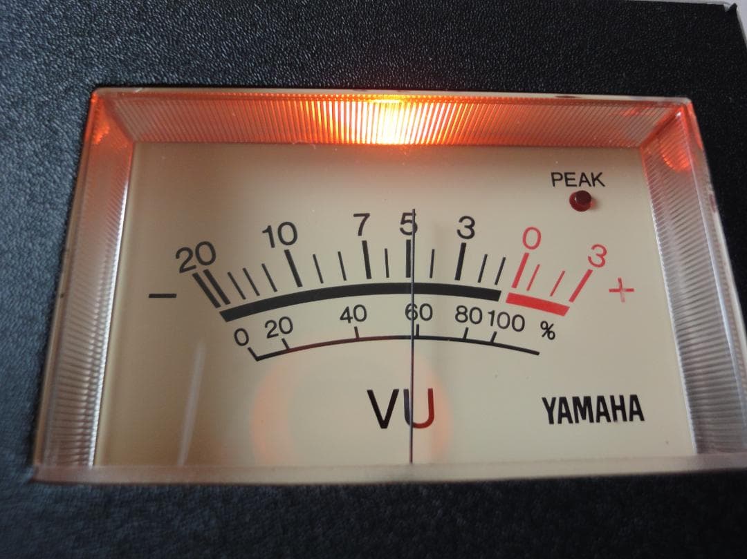 自作ステレオVUメーター198号機（YAMAHAピーク表示付）