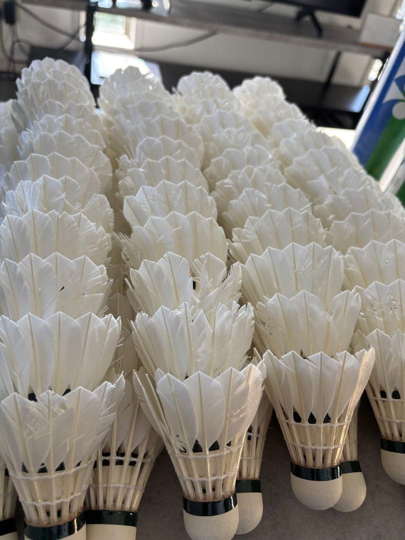 YONEX バドミント（ノックシャトル）エアロセンサ700 /ニューオフィシャル