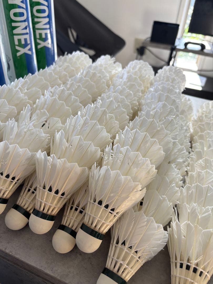 YONEX バドミント（ノックシャトル）エアロセンサ700 /ニューオフィシャル