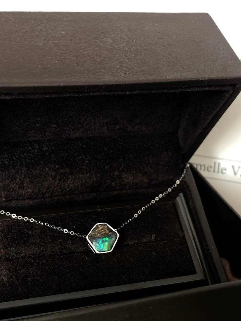 ヘキサゴン　オパールネックレストップ　六角形