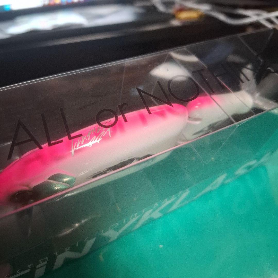 DRT タイニークラッシュ レベルアイ rebel eye replica