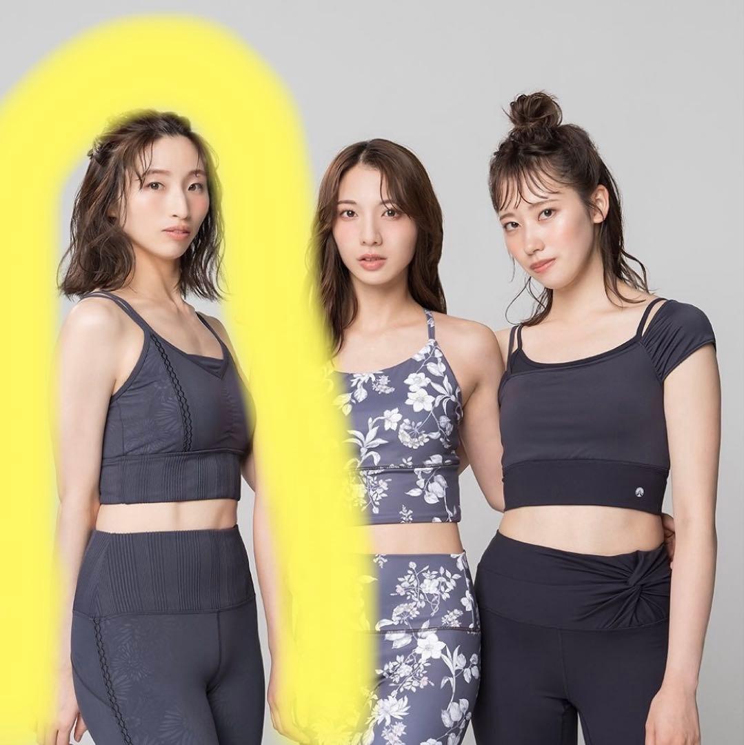 スカーラ　上下セット　トップス＆レギンス　モカ　S ヨガウェア　LAVA