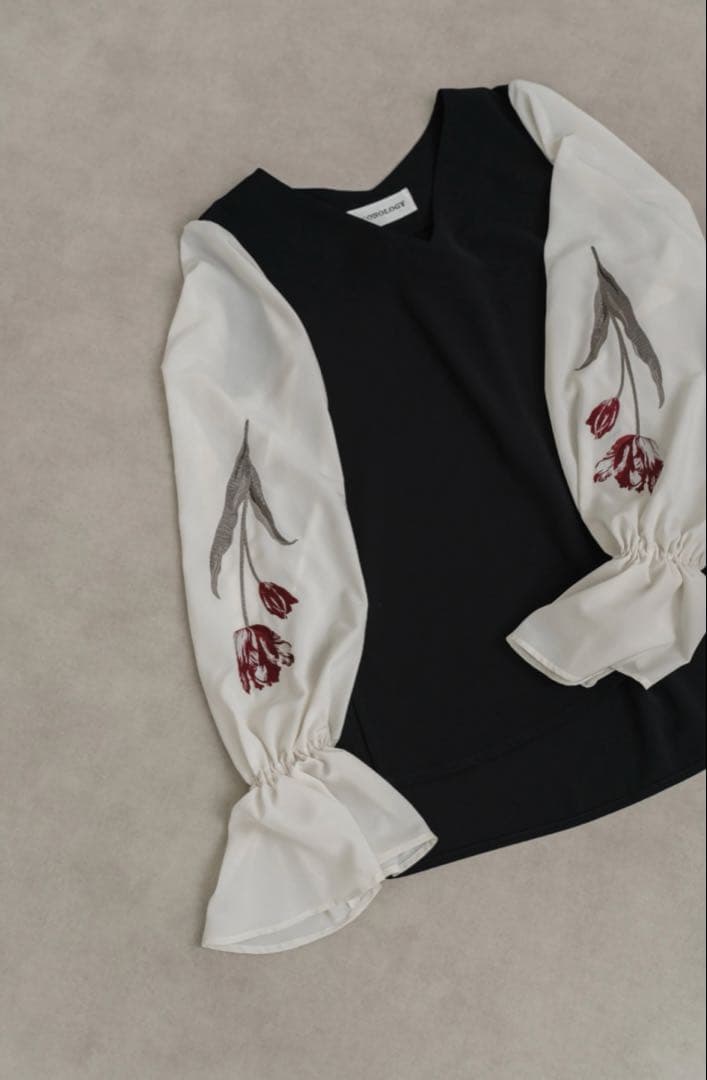 iconology 花を着るセットアップ〈ブラウスのみ〉【チューリップ】