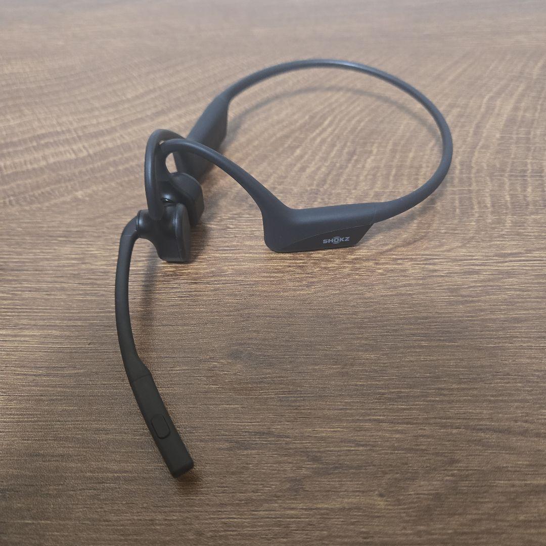 ②SHOKZ OPENCOMM 2 骨伝導イヤホン