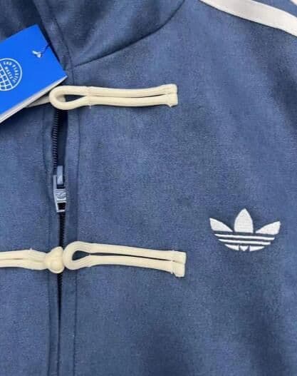 adidasアディダス 中国限定 蛇年トラックジャケット ネイビー XLサイズ”