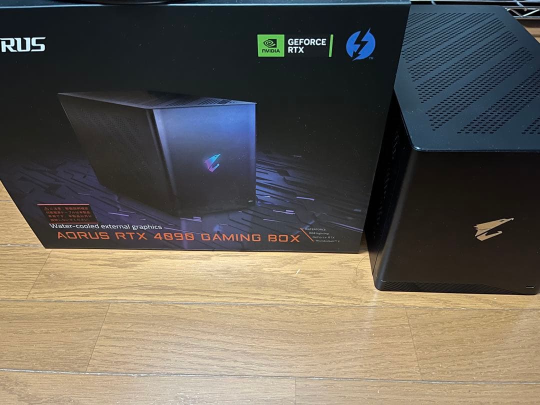 グラフィックボード・グラボ・ビデオカード AORUS RTX 4090 GAMING BOX