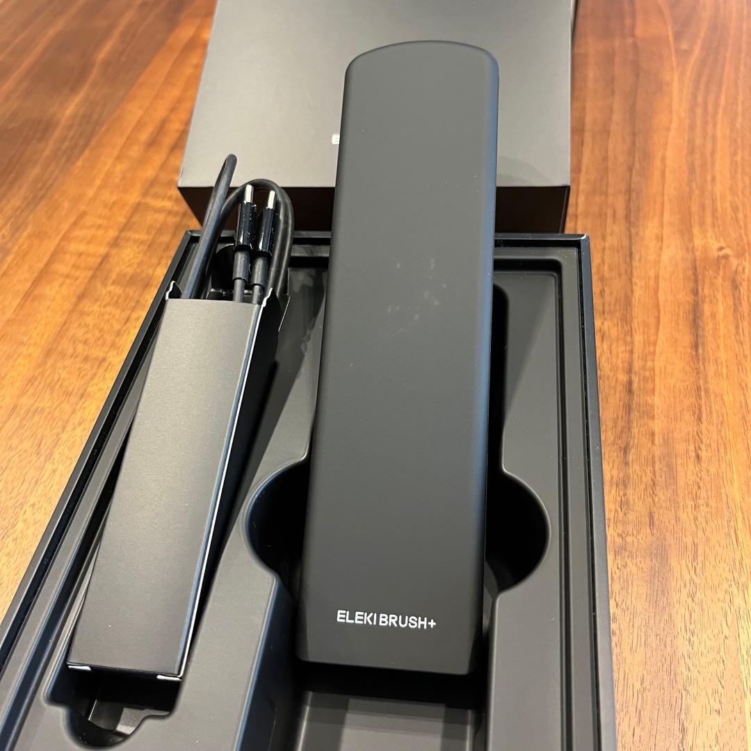 ELEKI BRUSH+ 美顔器 LEDライト機能付き