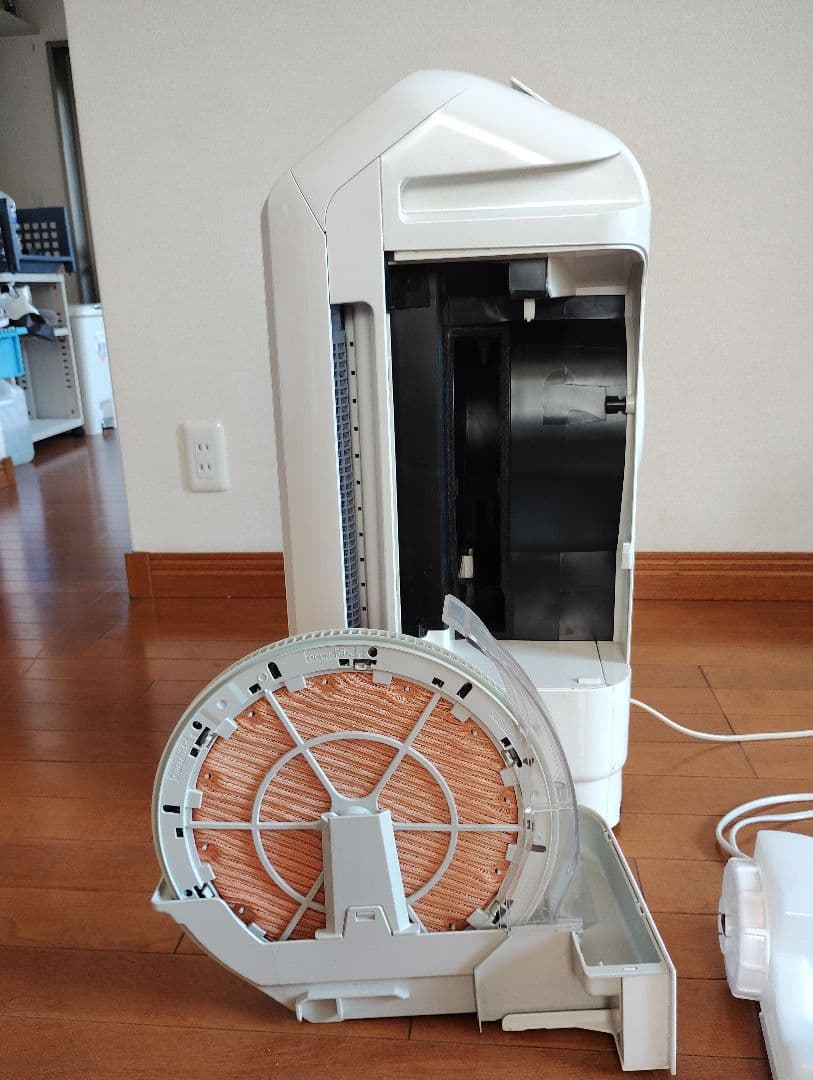 ダイキン 加湿ストリーマ空気清浄機 ACZ70P-W 2013年製