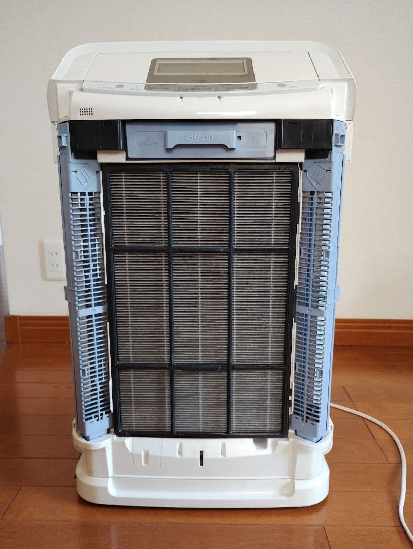 ダイキン 加湿ストリーマ空気清浄機 ACZ70P-W 2013年製