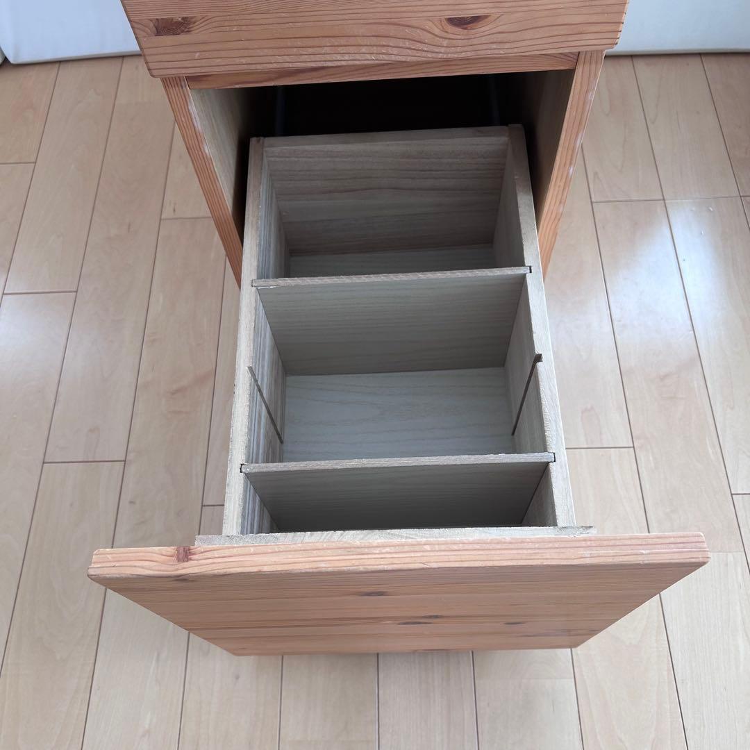 無印良品　パイン材　キャビネット　廃盤品　サイドチェスト　収納　キャスター付き