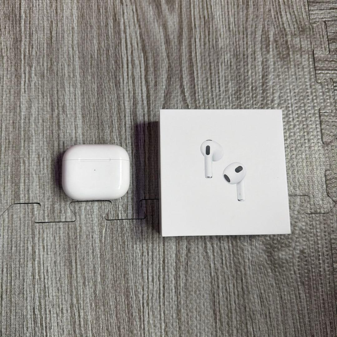 AirPods 第3世代 本体 箱付き　Lightning