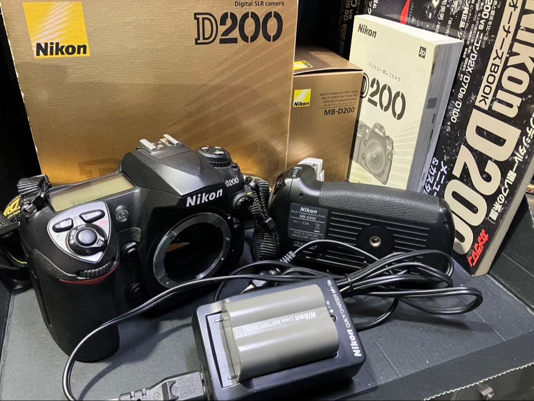 Nikon D200 MB-D200 【お正月お値下げ価格】