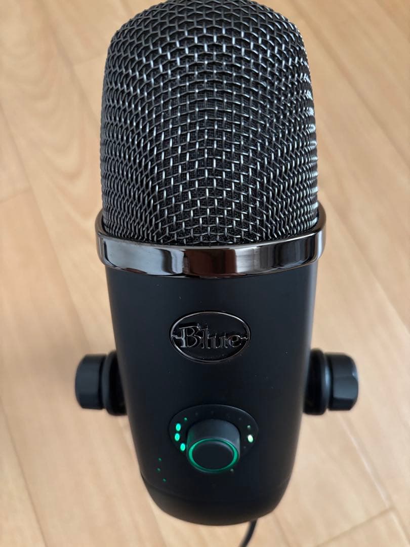 黒猫みんとです　　Blue Yeti X BM600X おまけ付き