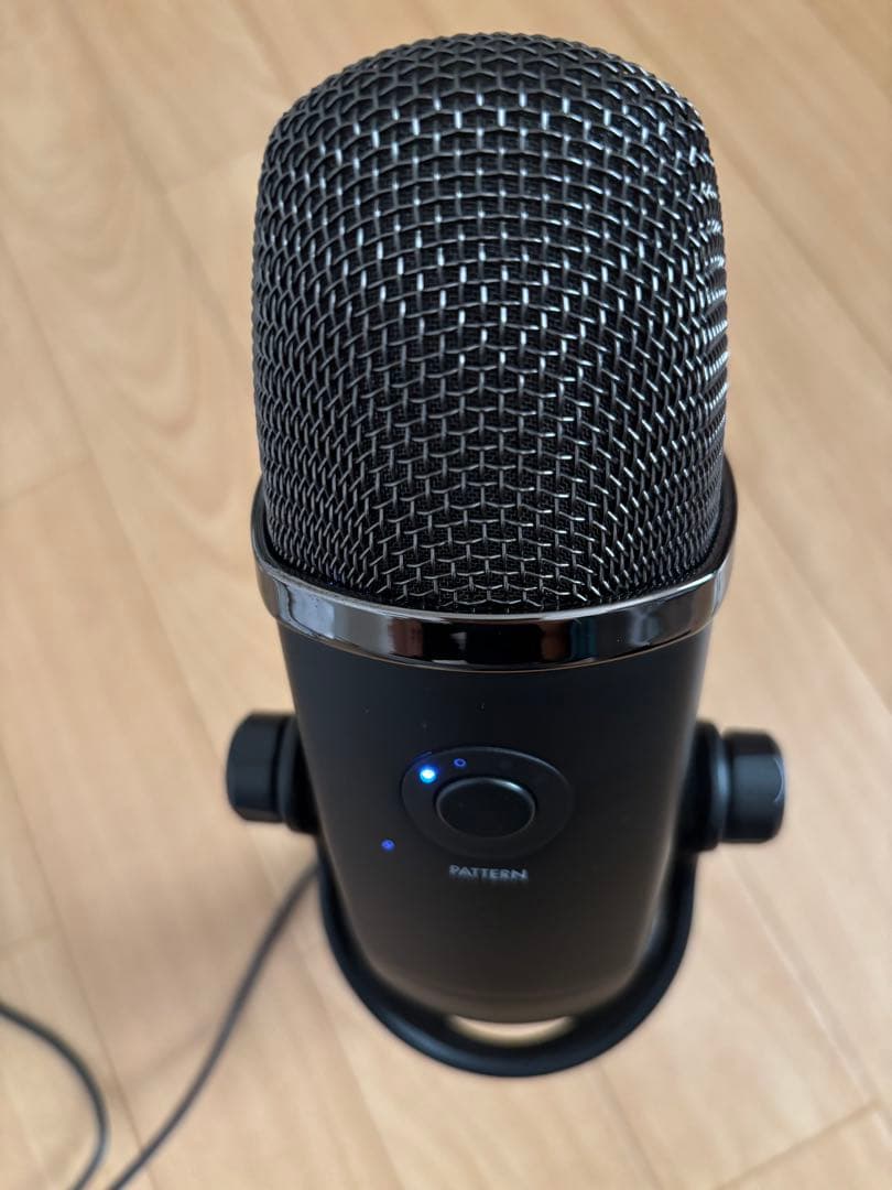 黒猫みんとです　　Blue Yeti X BM600X おまけ付き