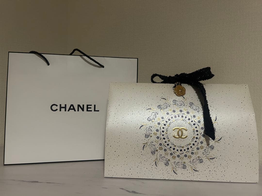 【新品未使用】CHANEL 2026 ホリデー限定 リップ＆ネイルケアセット